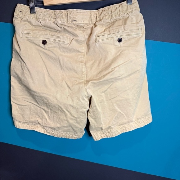 Abercrombie & Fitch Tan Cargo Shorts Lightweight Comfort - Picture 4 of 9